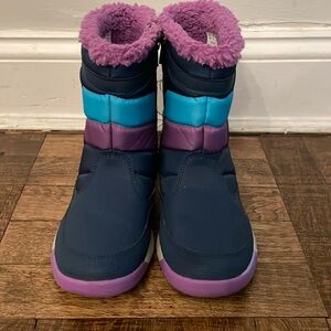 Merrell girls puffer snow boot. Waterproof, super warm. Worn twice. EUC. 3M
